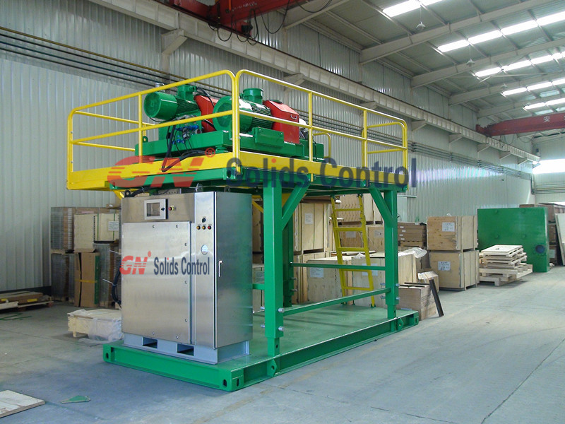 Decanter centrifuge for oil sludge treatment