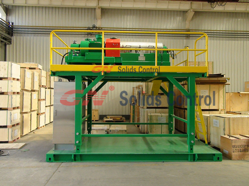 Decanter centrifuge for oil sludge treatment